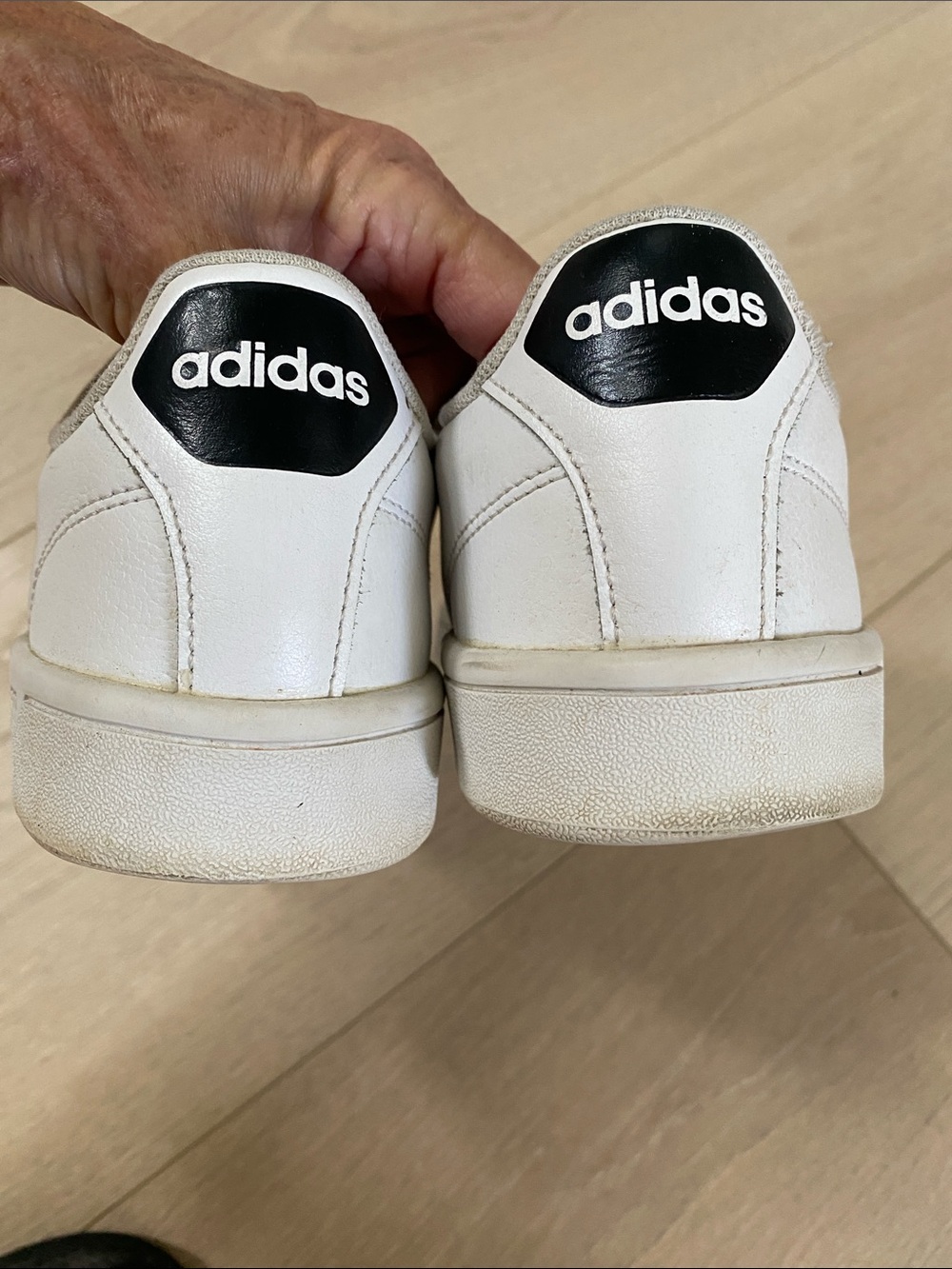 Classic Adidas Neo Cloud Foam Leather Sneakers White Black Stripes 8.5 - Picture 6 of 6